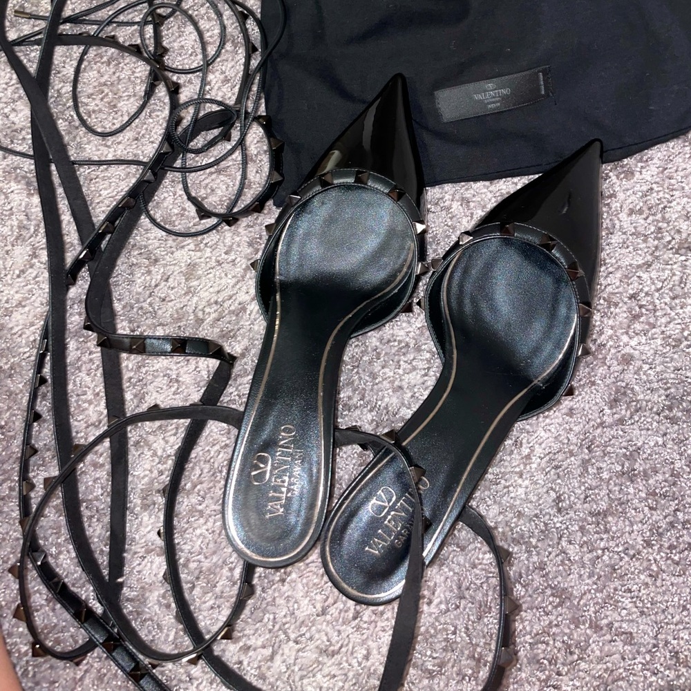 Valentino Garavani kitten heels